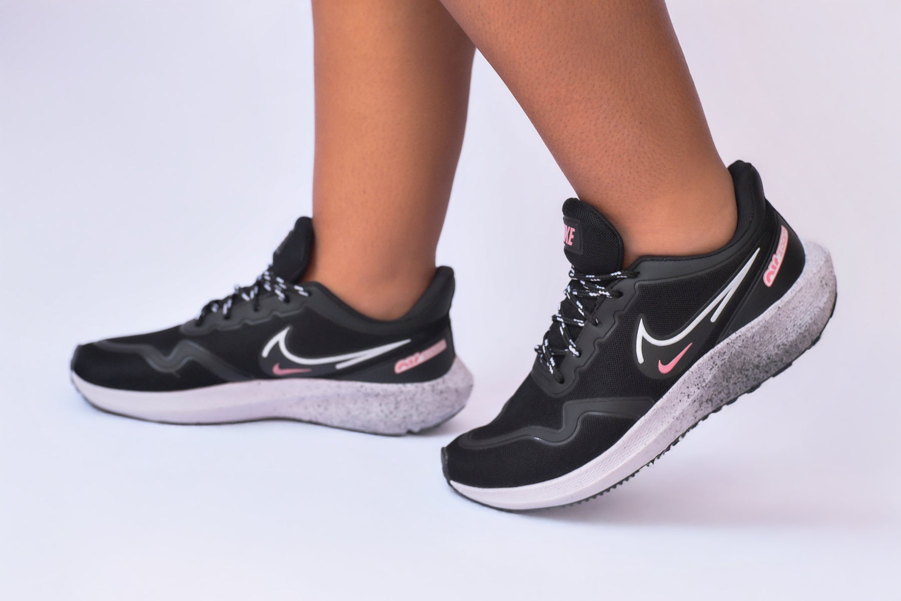 Esportivo Air Zoom Fem Preto