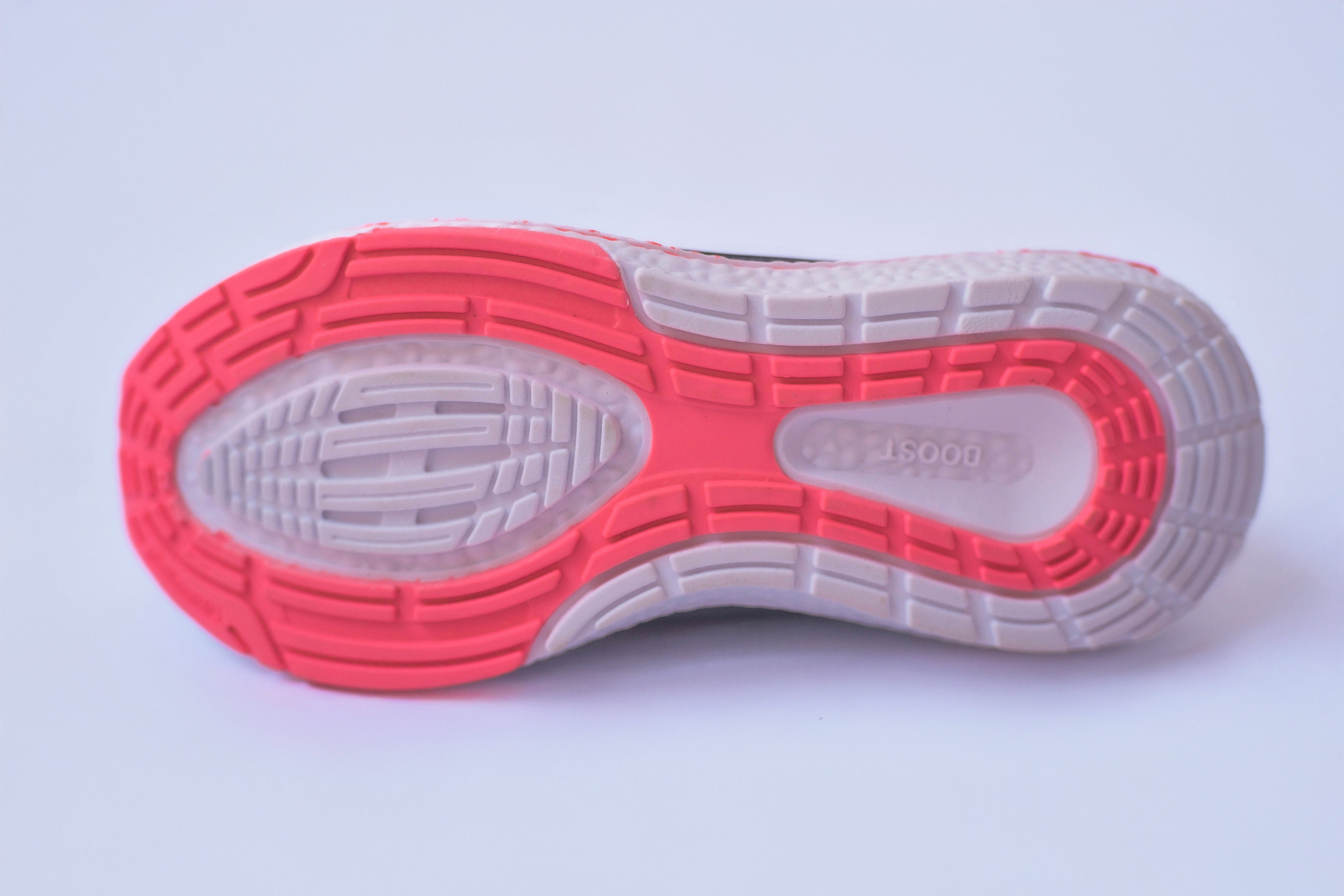 Tênis Esportivo Ultra Boost Fem