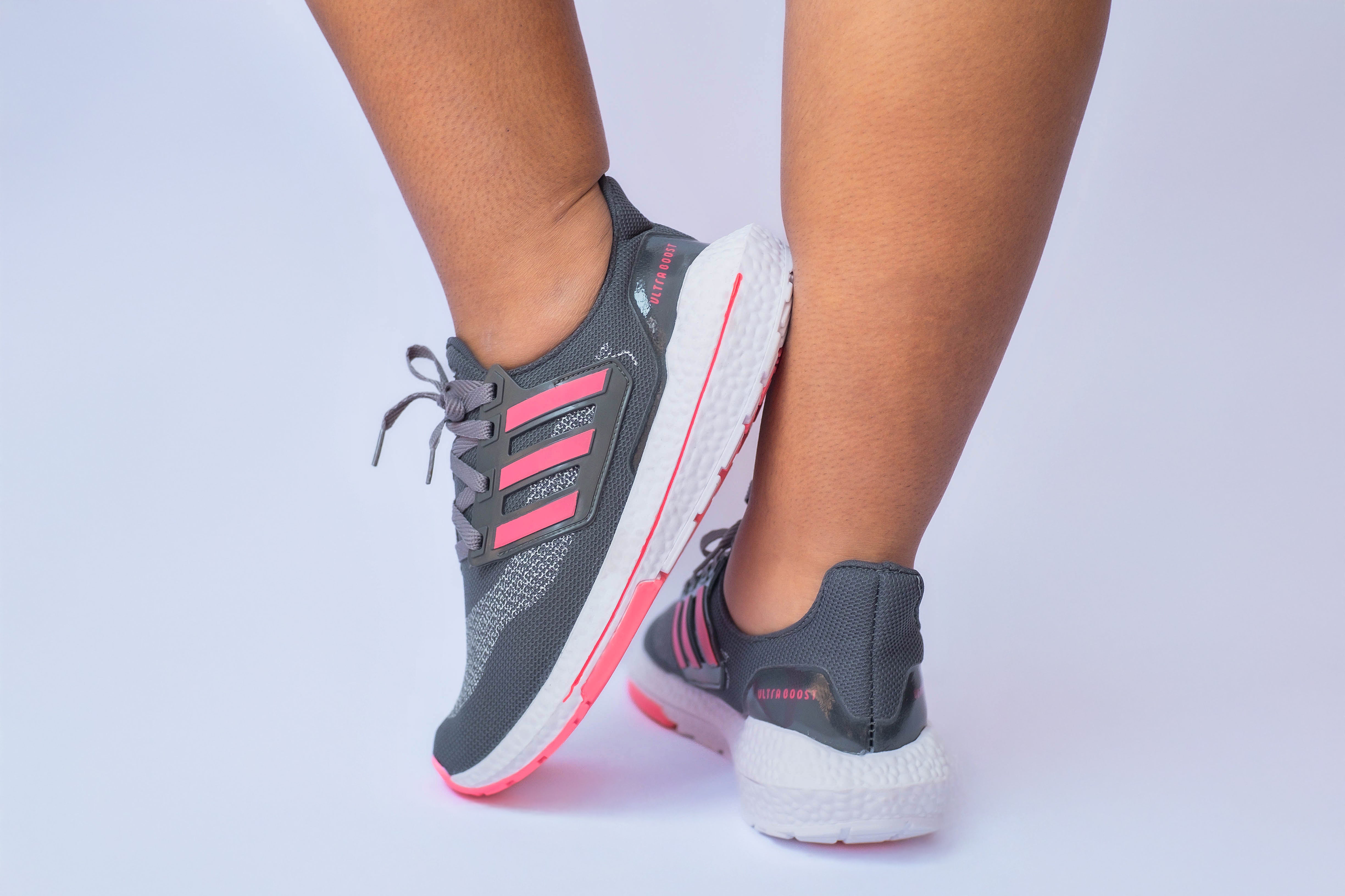 Tênis Esportivo Ultra Boost Fem